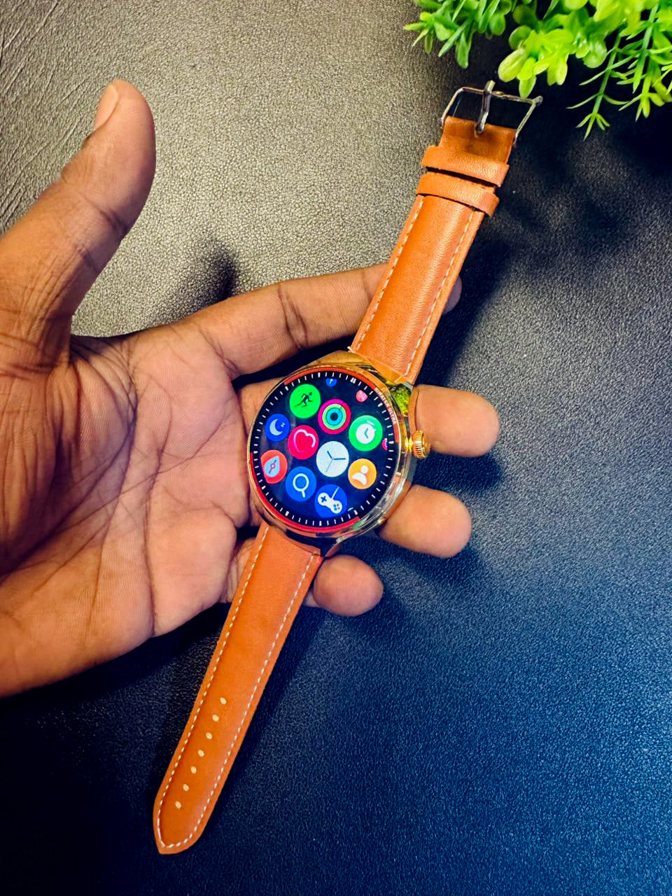 G4 Watch Pro Gold Black Silver Round watch